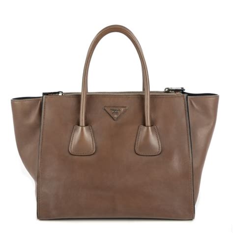 prada twin pocket tote glace argilla|PRADA Glace Calf Twin Pocket Tote Argilla .